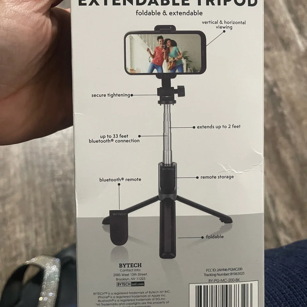 Black Extendable Tripod